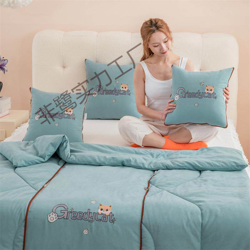 高端抱枕被子两用汽车用枕头沙发办公室午睡靠垫被二合一枕头