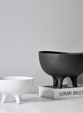 TPK白色创意瓷摆件简约民宿样板间装客陶厅家黑居桌面饰水培花器