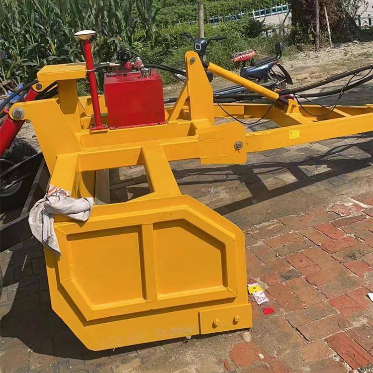 牵引式卫星平地机3.米土地耕5管理找平整平整铲机拖SNJP拉机带卫