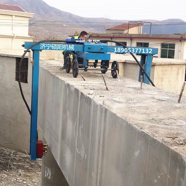 天津梁作场凿毛机预制梁凿毛工机毛效率XHN桥梁凿机价格