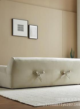 新意式轻奢布艺蝴沙发设计师样房民宿创板FPR意蝶结奶双油白三人