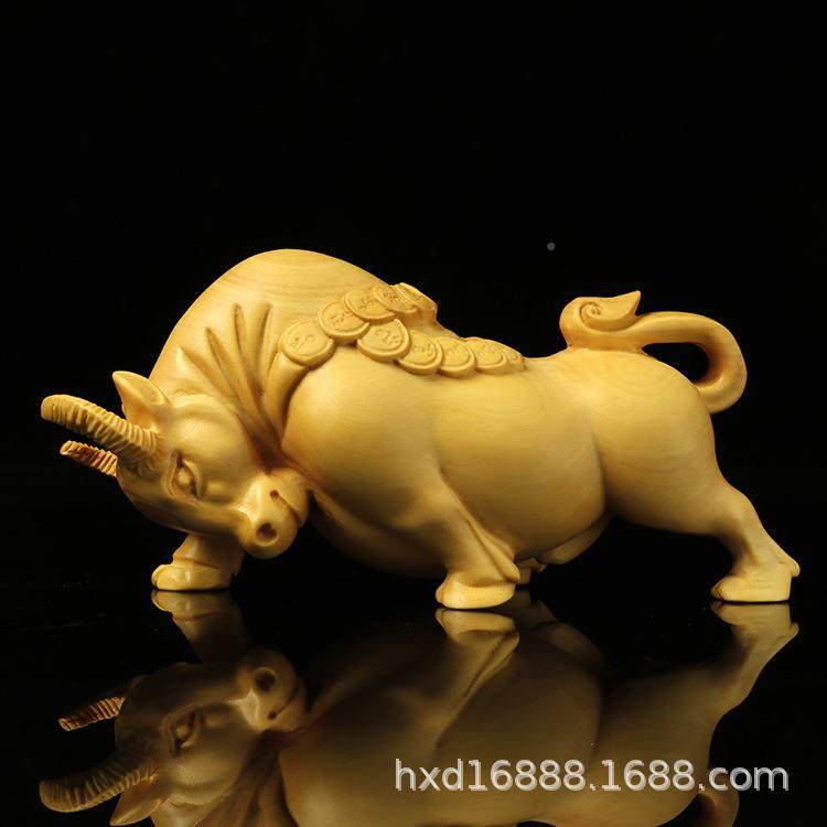 黄杨雕金钱如意牛手把摆件牛件UPT木气冲天运势金如虹牛