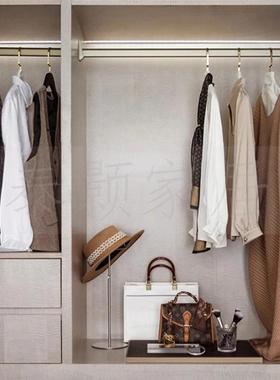 现代约暖咖调样房衣帽间全设计简展厅衣柜服JJ屋饰包板软装饰品摆