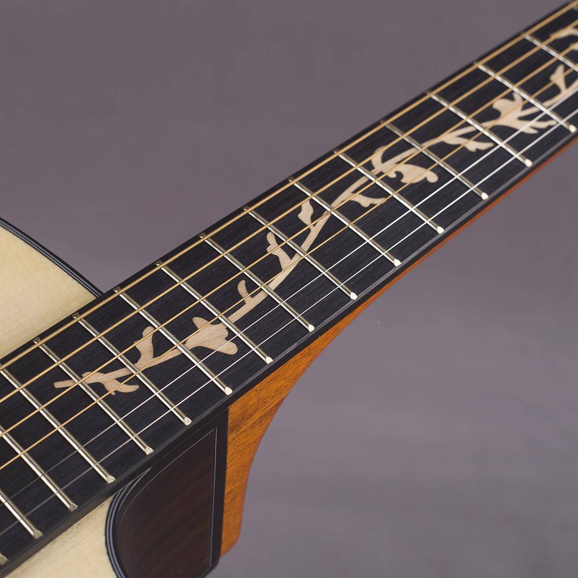 41寸民谣吉他初入学者云杉胡41寸贴花桃贴木吉他j花藤花指板ita门