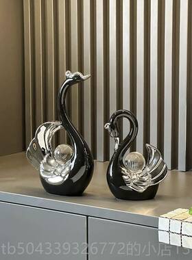 高档高颜值水晶球情侣轻天鹅装摆件现代家居玄奢关客厅酒柜电视柜