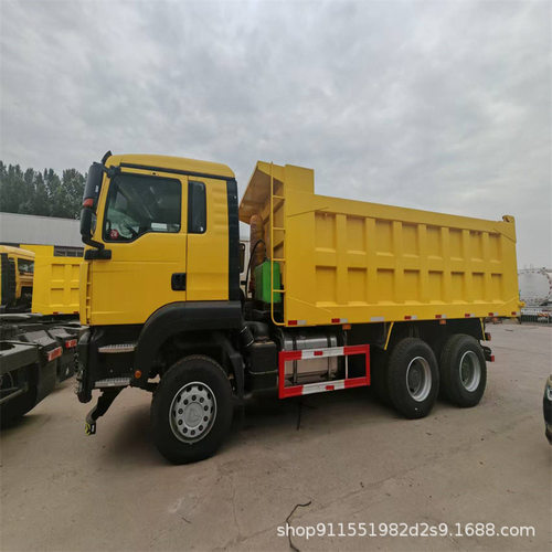 跨境非洲东南亚后八轮货车豪沃自卸车汽车6*4翻斗车渣土车