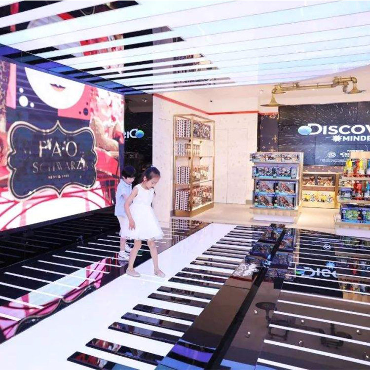 地板钢琴脚踩发光发声互动钢琴键音乐网红活动暖场重力感应深渊灯