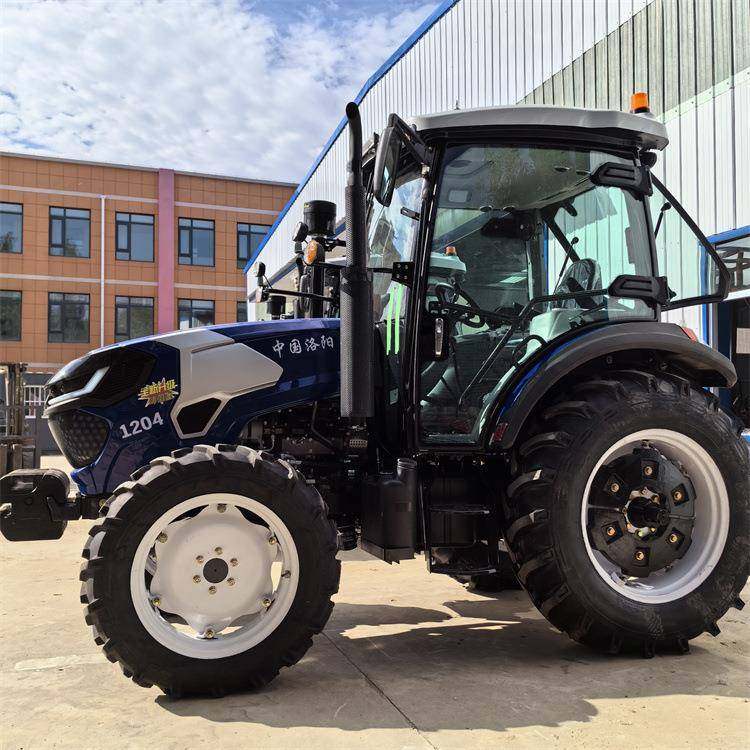 中国洛阳1204四驱拖拉机国三车型农用葡萄起垄开沟四轮拖拉机