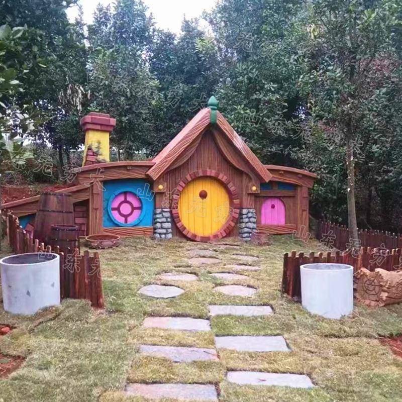 868户农场萌宠乐园现代通屋景区防腐木子霍比卡特小外屋打卡摆件