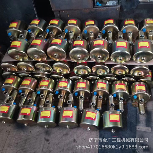 SL58装载机空气加力泵刹车助力
