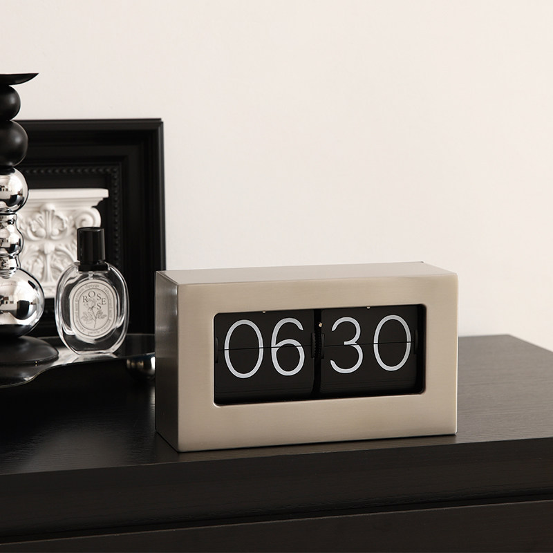 轻奢高档创意日历摆件小众高级感艺术软装电视柜酒柜玄关柜装饰品