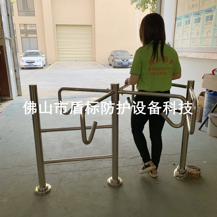 半高简易单向十字转闸 无人看守人行通道挡匝机 不锈钢导流单项门