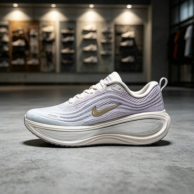 NIKE耐克女鞋VOMERO PLUS超级迈柔缓震运动训练跑步鞋IW1233-102