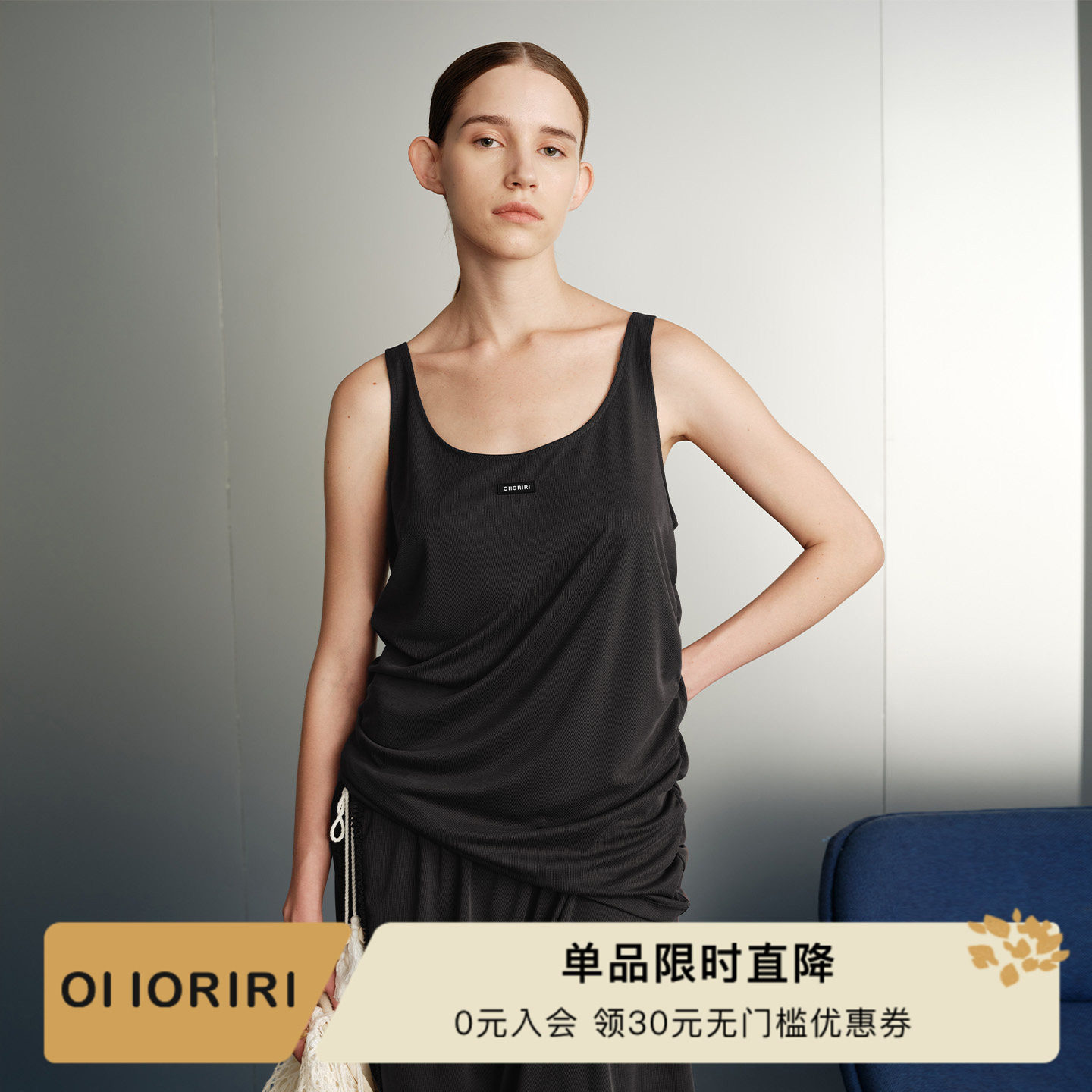 OIIORIRI抽褶无袖背心图片