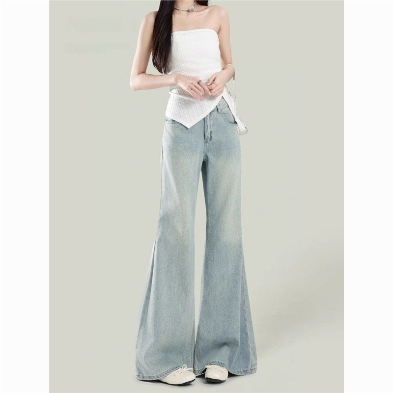 Forever 21设计感不贴腿高腰微喇叭牛仔裤女浅蓝色宽松垂感马蹄裤