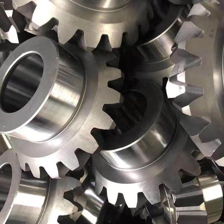 华鹏1制作45钢非标大781型齿轮2#0模8-240齿圆柱齿斜齿内花键-齿