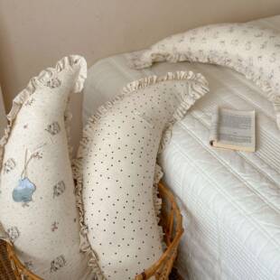 弯月发抱枕饱满羽绒棉护颈护靠腰垫月亮形居家xk202505沙卧室云朵