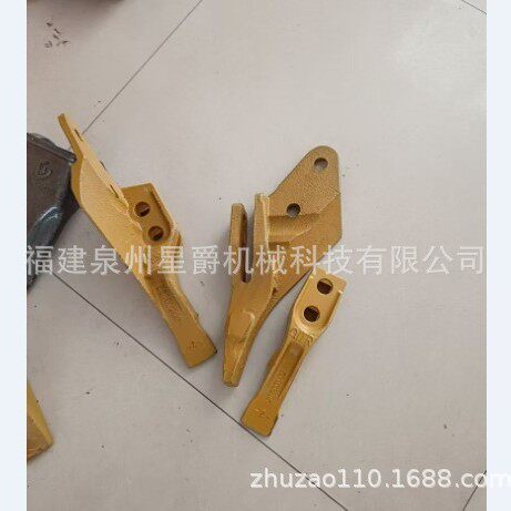 泉州徐工50铲车 LW500KV/HV 装载机   铲斗右边齿根 53103205