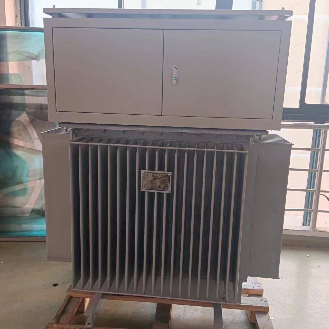 隧道架桥铁路增压增流3式00KW三相油浸EFM户升外压变压器320升3器