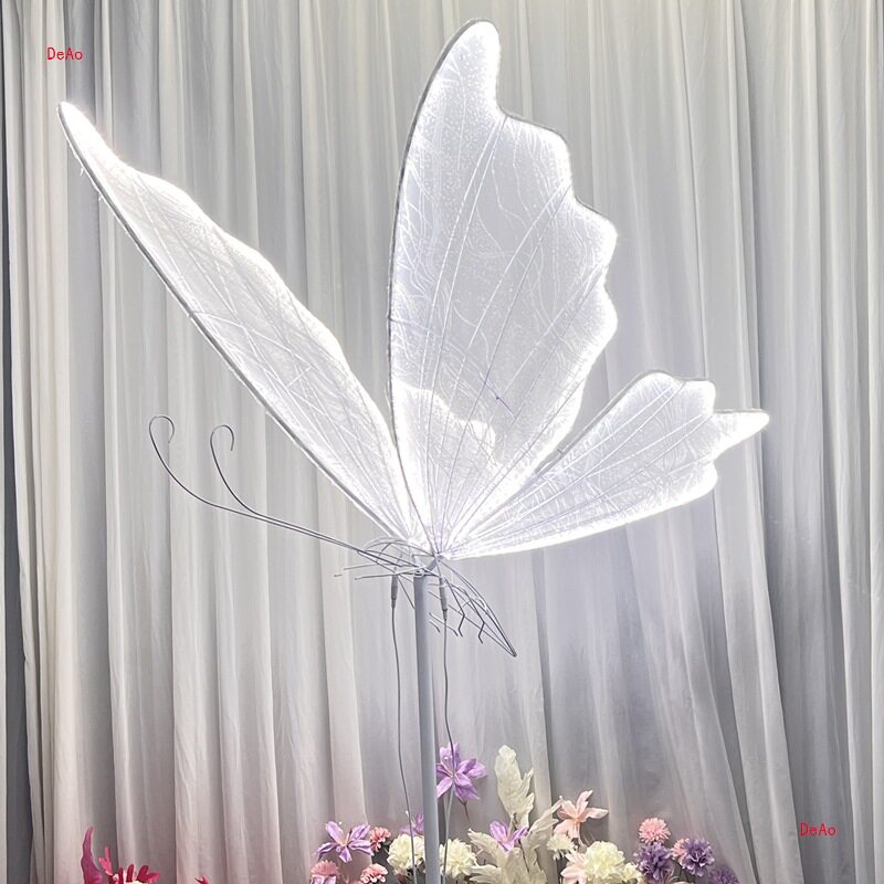 婚庆道具发光蝴蝶翅膀挂件吊顶装饰婚礼吊灯T台铁艺路引摆件