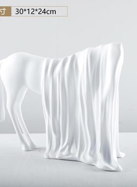 树脂工艺品现代黑白抽象马摆件客厅玄关设计师装饰品摆件创意设计