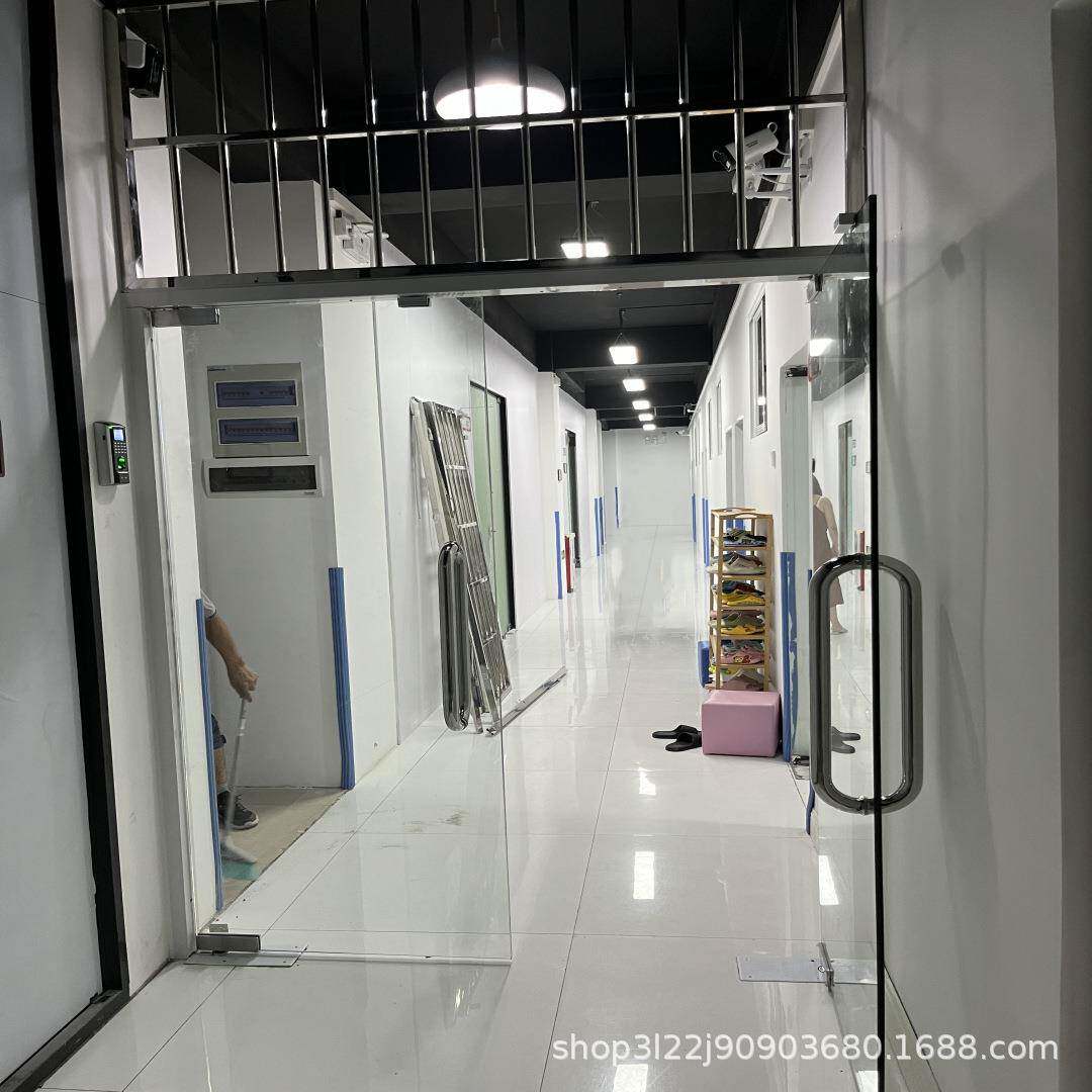广东办公室隔断玻璃门定做无框钢化玻璃门地弹簧商铺店面玻璃门