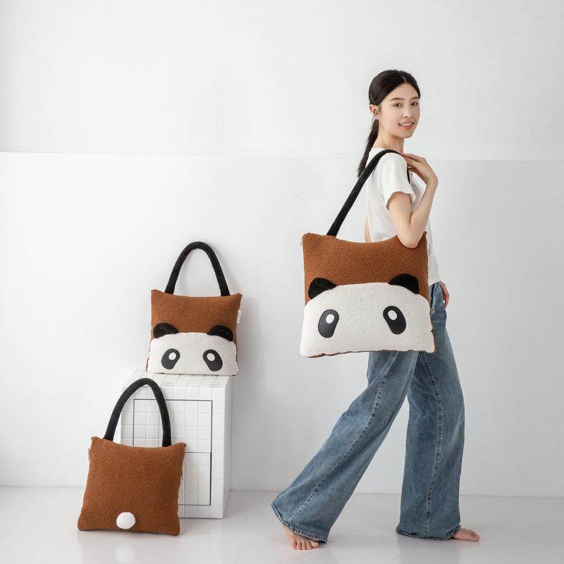 爱沙发抱枕卡45612332通垫加厚泰迪绒熊猫手提靠方形手枕抱被枕可,居家布艺,抱枕被,淘宝优惠券,粉丝福利购,淘宝优惠卷