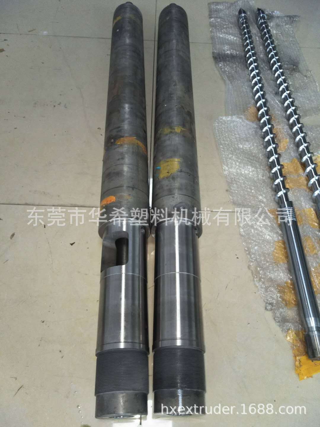 海天HTF160T注塑机螺杆料筒