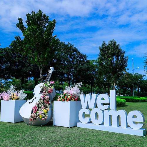 外园林CPU景饰观金属铁艺大提琴雕塑音户符器模型酒店婚礼乐装品