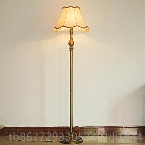 高档落地灯简约地灯立式卧室头台灯北欧美厅式创意床落地台客灯