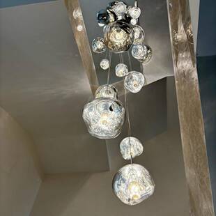 尚186简时约loft楼梯别墅复式公寓熔岩吊灯设计吊师熔岩餐厅楼梯