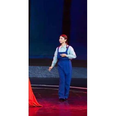 高档服话剧红岩江姐台红演出服狱友革命党地下党老百舞姓绣旗表演