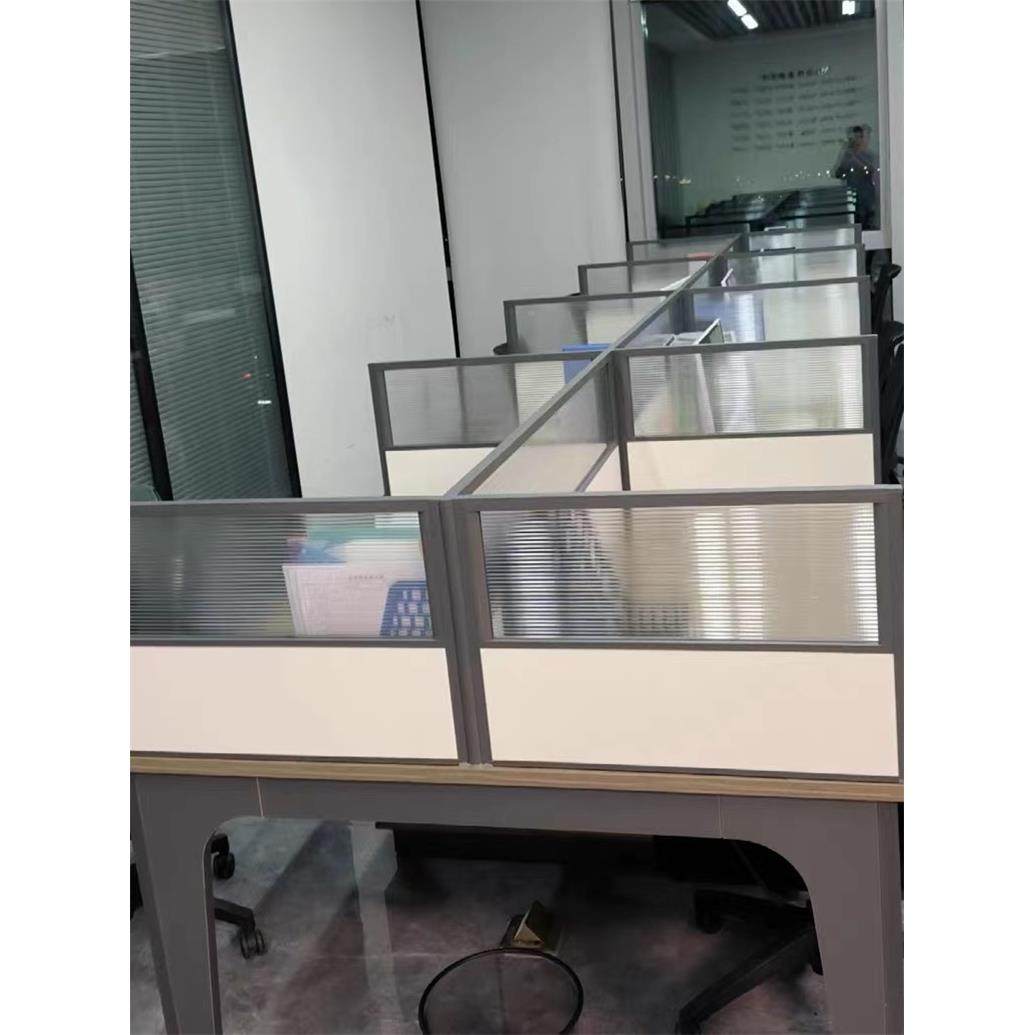 办隔音公隔板桌屏MST风面隔断工作桌站电脑桌玻璃隔断防滴