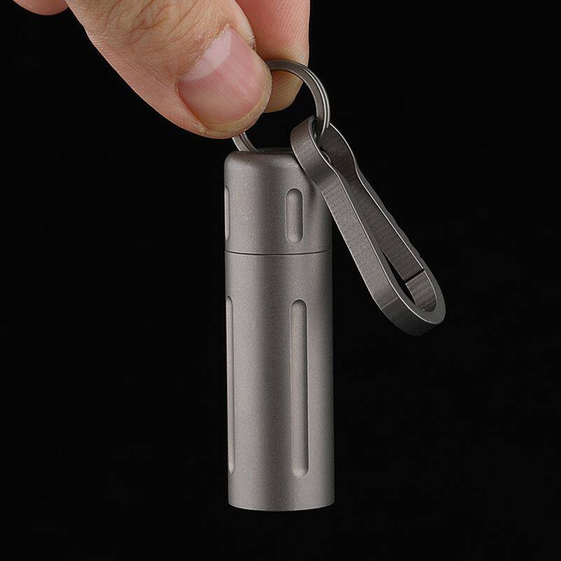 纯钛小药瓶随身便携式药盒分装遮光密封急救老人钥匙扣防水仓收纳