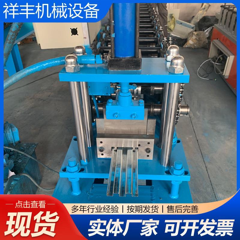 铁（钢）托盘机器 彩钢琉璃瓦成型机 压切断角钢成型机