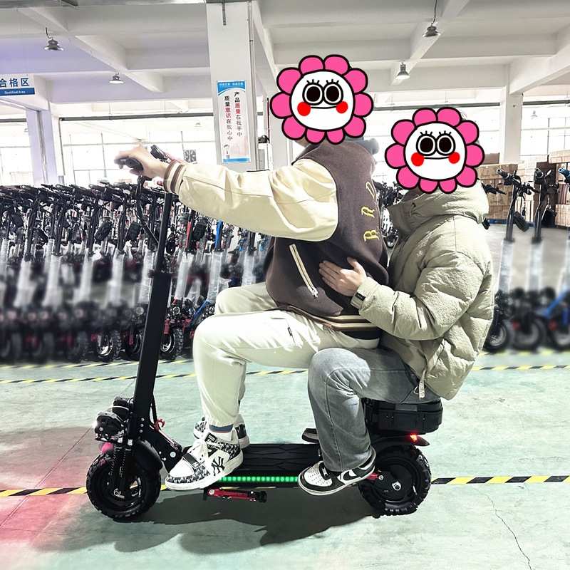 新款越野电动滑板车坐骑折叠电动车代驾代步小型车两轮迷你电瓶车