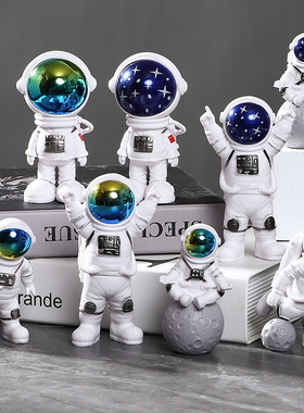 太空人手办宇航员摆件模型汽车车载人物客厅生日简约儿童现代礼物