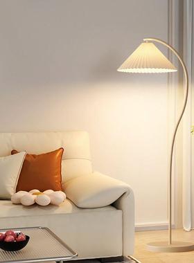 落地灯UWTv古intge法式复奶油客厅卧a室床头立百式台灯日式褶氛围