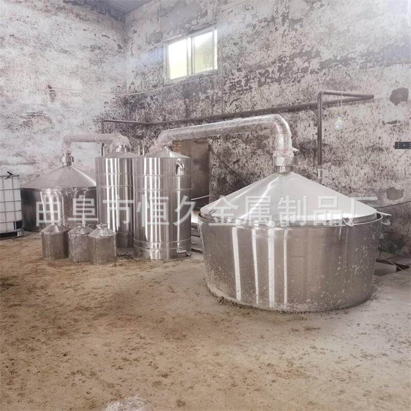 酒厂大型白酒酿酒设备 粮食酒蒸酒锅800斤双层分体不锈钢酿酒蒸锅