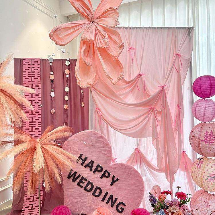 粉色醒狮婚房装饰女方晨袍景布置酒婚套装店背礼拍F995679T照区1