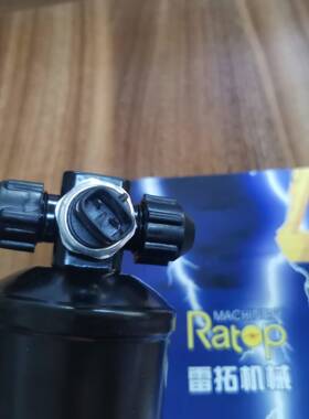 挖掘机装载机钩机配件DX225D3000燥瓶22干04-639A/3007X20-000GVR