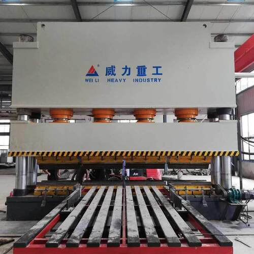 威力重工1600吨龙门框式波纹板冲压成型液压机