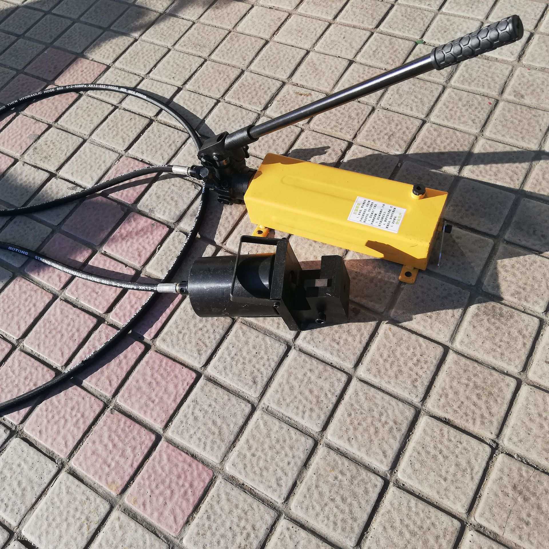 手动锚索切断器 矿用侧开口钢绞线液压剪 锚杆切断机 操作方便