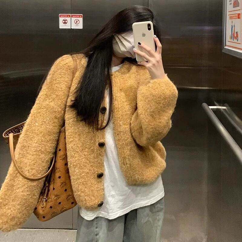 软糯慵懒风黄色针织开衫毛衣女初秋装2026新款小个子短款宽松外套