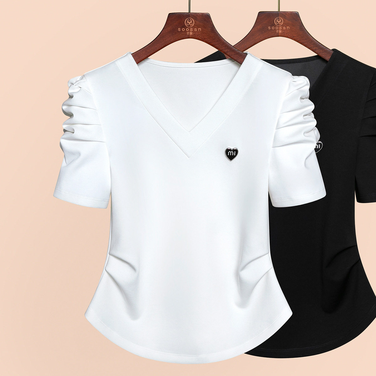 法式泡泡袖白色v领短袖T恤女夏季2026年新款女装褶皱遮肉显瘦上衣