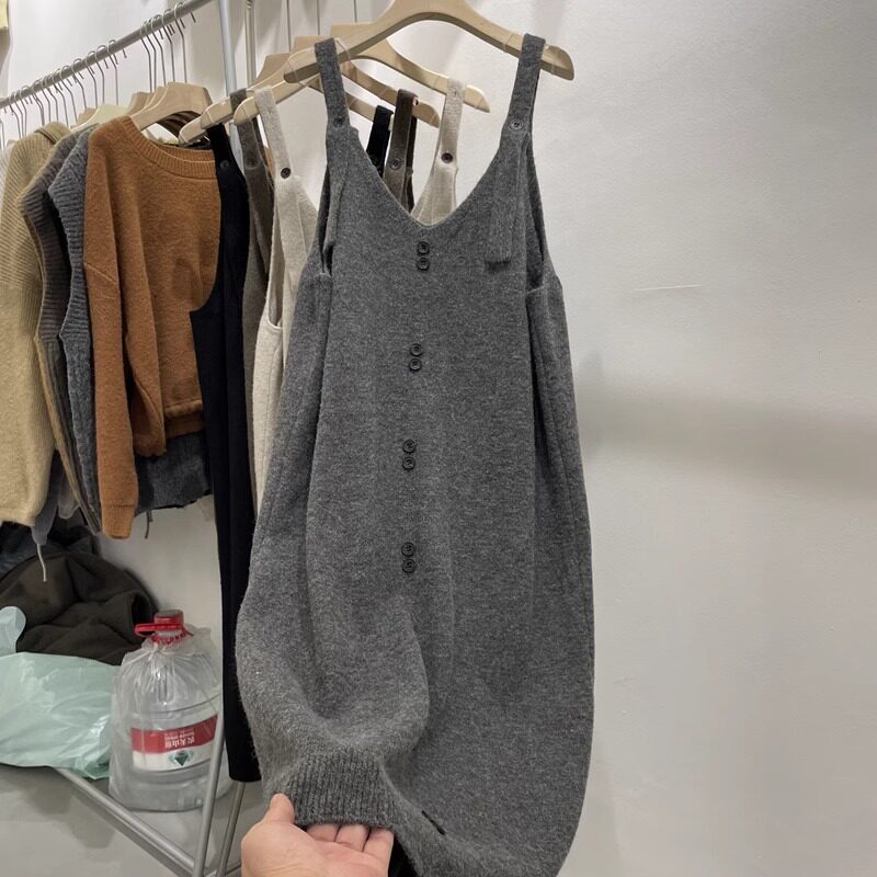 灰色针织背带裙连衣裙女装2026新款裙子宽松中长款毛衣吊带裙