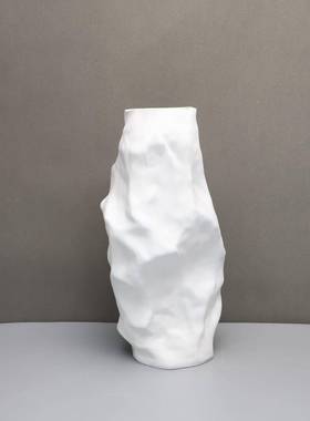 现代简约黑色异形褶皱花器摆件样板房酒店家居客厅装饰摆件工艺品