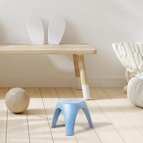 时尚简约儿童小凳子可爱儿童塑料小板凳幼儿园宝宝多色儿童凳