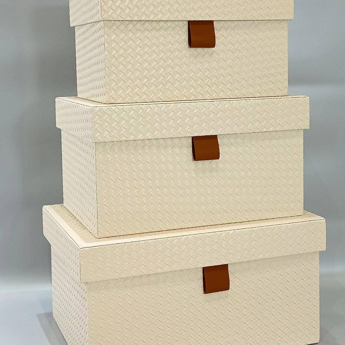 现代轻奢衣帽间收纳盒摆件样板房软装饰品创意衣柜橱窗大号储物箱