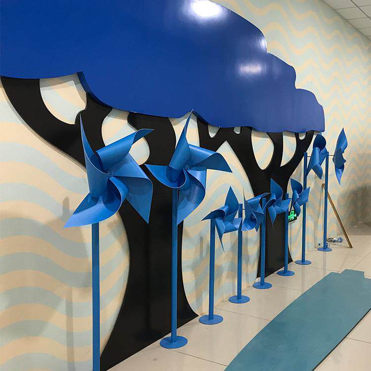 商场橱窗装饰风车道具 夏季风车摆件展示 可来图造型创意立体